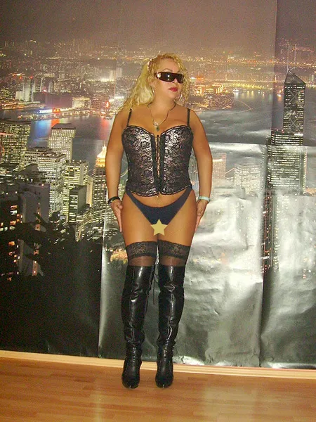 Trans Lucy - geimpft – Trans Escort Rodgau