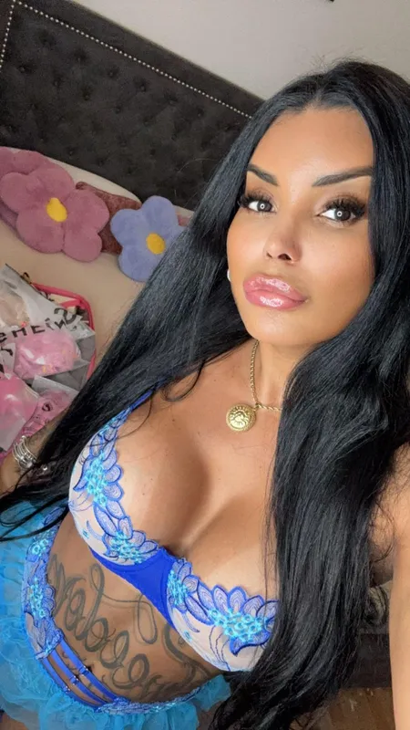 TS BRUNA PERFEKT KÖRPER 🔥 – Trans Escort Stolberg