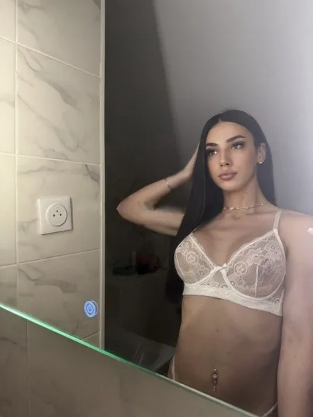 TS Ludmilla VIP-Schönheit – Trans Escort Augsburg