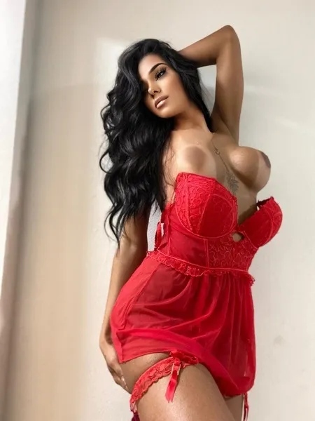 TS Latina Brünett – Trans Escort Hagen