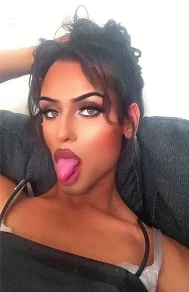 TS Kira Partygirl 18 ganz neu – Trans Escort Halle (Saale)