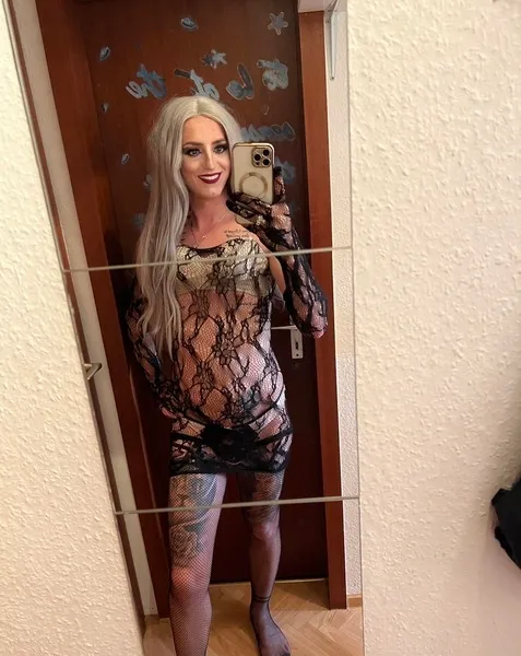 TS Larissa crossdresser Only whats app – Trans Escort Mainz