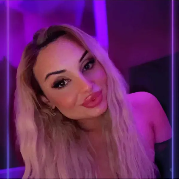 TS Arzu 🥰 Geile Lustfee – Trans Escort Duisburg