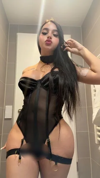 TS Violeta Party4 – Trans Escort Berlin