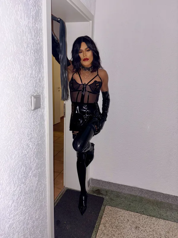 NEU 🔞 TS Lia Dominatrix – Trans Escort Berlin