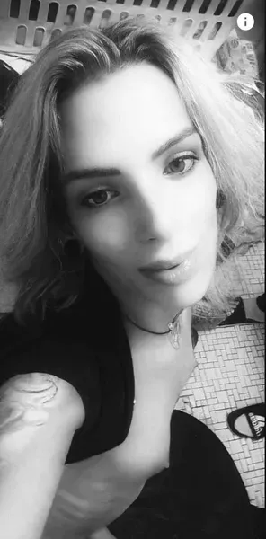 SLIM 💖 FEMININNEN 💖 SHEMALE 😘😍 – Trans Escort Berlin