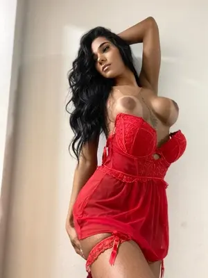 TS Latina Brünett – Trans Escort Hagen