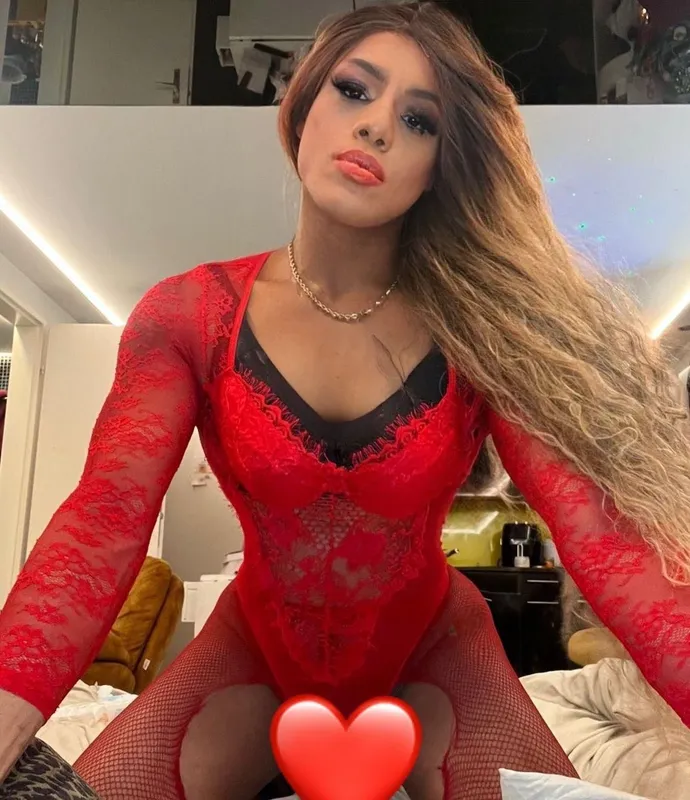 TS Donatella 24 cm – Trans Escort Stuttgart