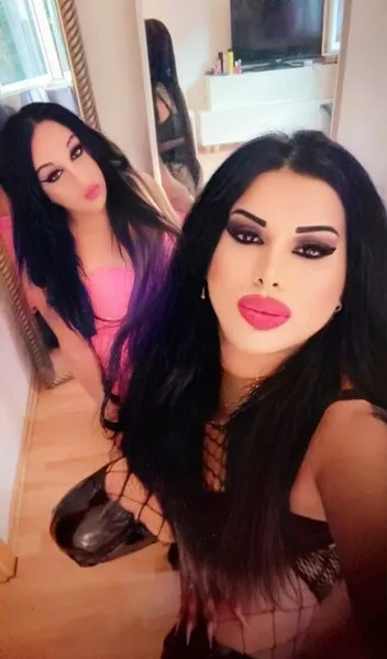 TS Anna & TS SIENA Geile Duo die ganze Nacht – Trans Escort Berlin