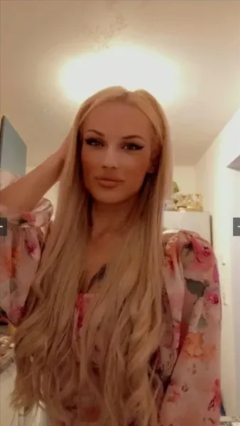 TS Deniza Ferari Lass Dich von ihrer Lust und Leidenschaft verzauber – Trans Escort Troisdorf