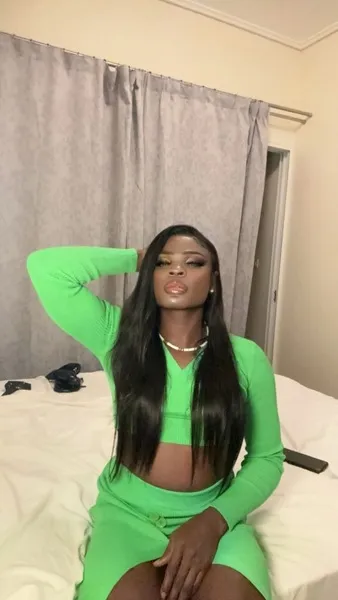 TS Bevlin1 – Trans Escort Essen