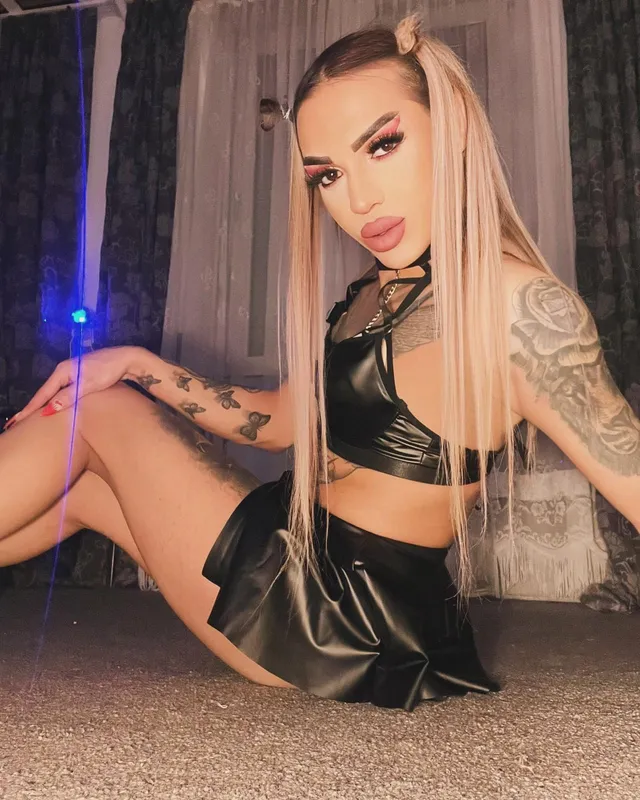 TS EMANUELA - heiße Party 24h – Trans Escort Gütersloh