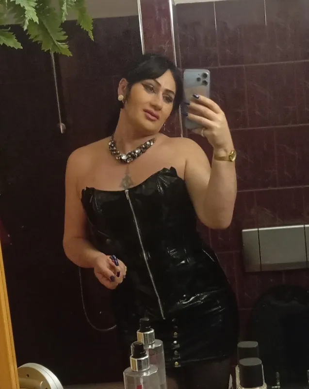ADELINA85oqo – Trans Escort Chemnitz
